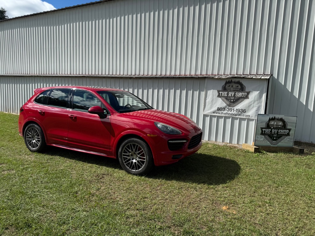 2013 Porsche Cayenne GTS